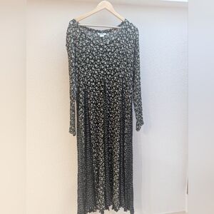 Dark Green Long Sleeve Dress with White Floral Design